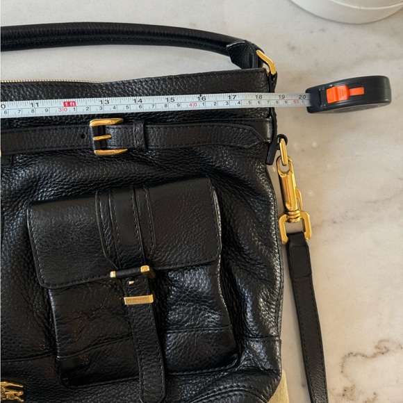Burberry Leather Bag.Like new condition - Picture 14 of 15